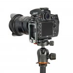 3 Legged Thing Ellie PD Universal L-Bracket with Peak Design Capture-compatible base - Grey