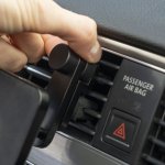 Peak Design Mobile Car Mount Vent Charging - Magnetyczny Uchwyt Samochodowy Do Telefonu Na Kratkę z Bezp. Ładowarką - Czarny